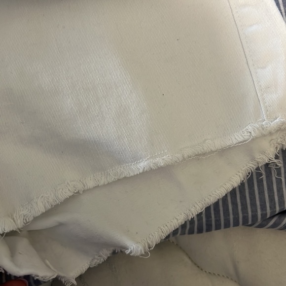 Abercrombie White Denim High Rise Shorts - Picture 5 of 5